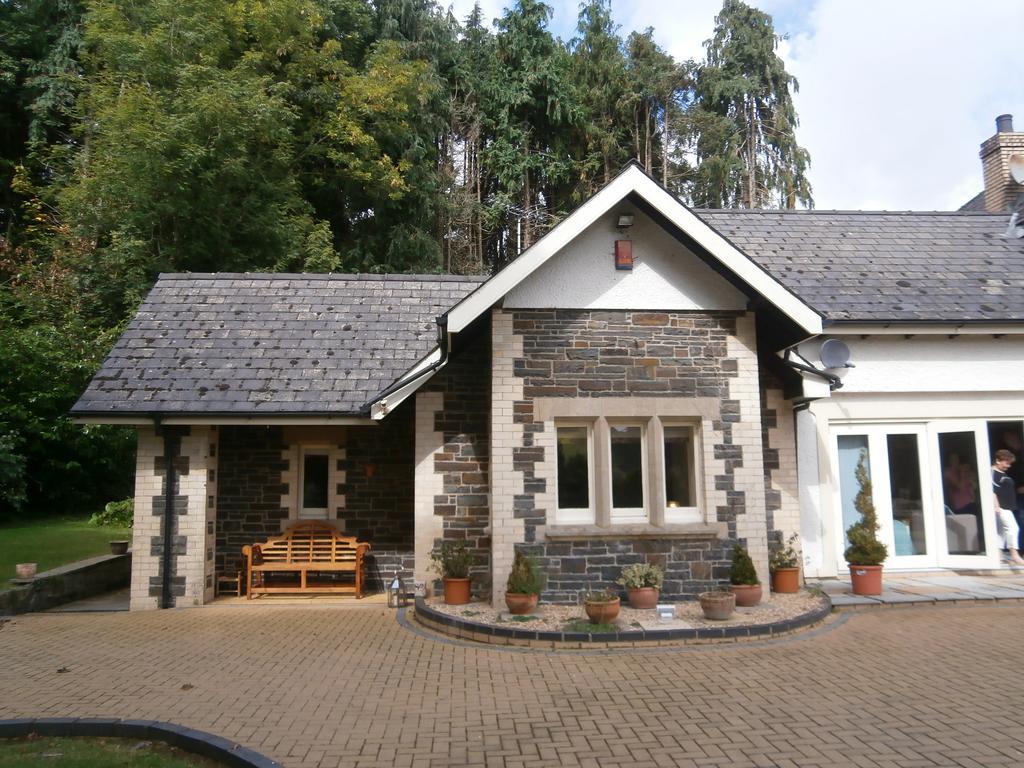 Plas Y Dderwen Bed And Breakfast Абъристуит Екстериор снимка